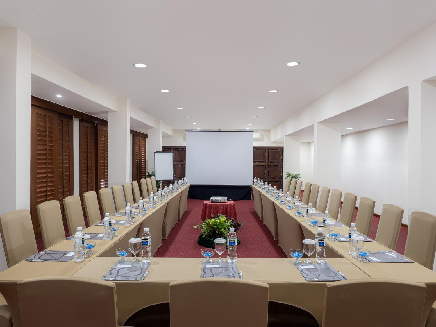 Banyu Biru Villa Lagoi Exterior foto